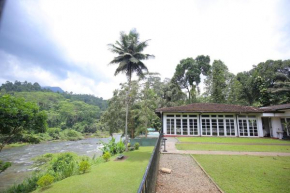 Hotels in Kitulgala